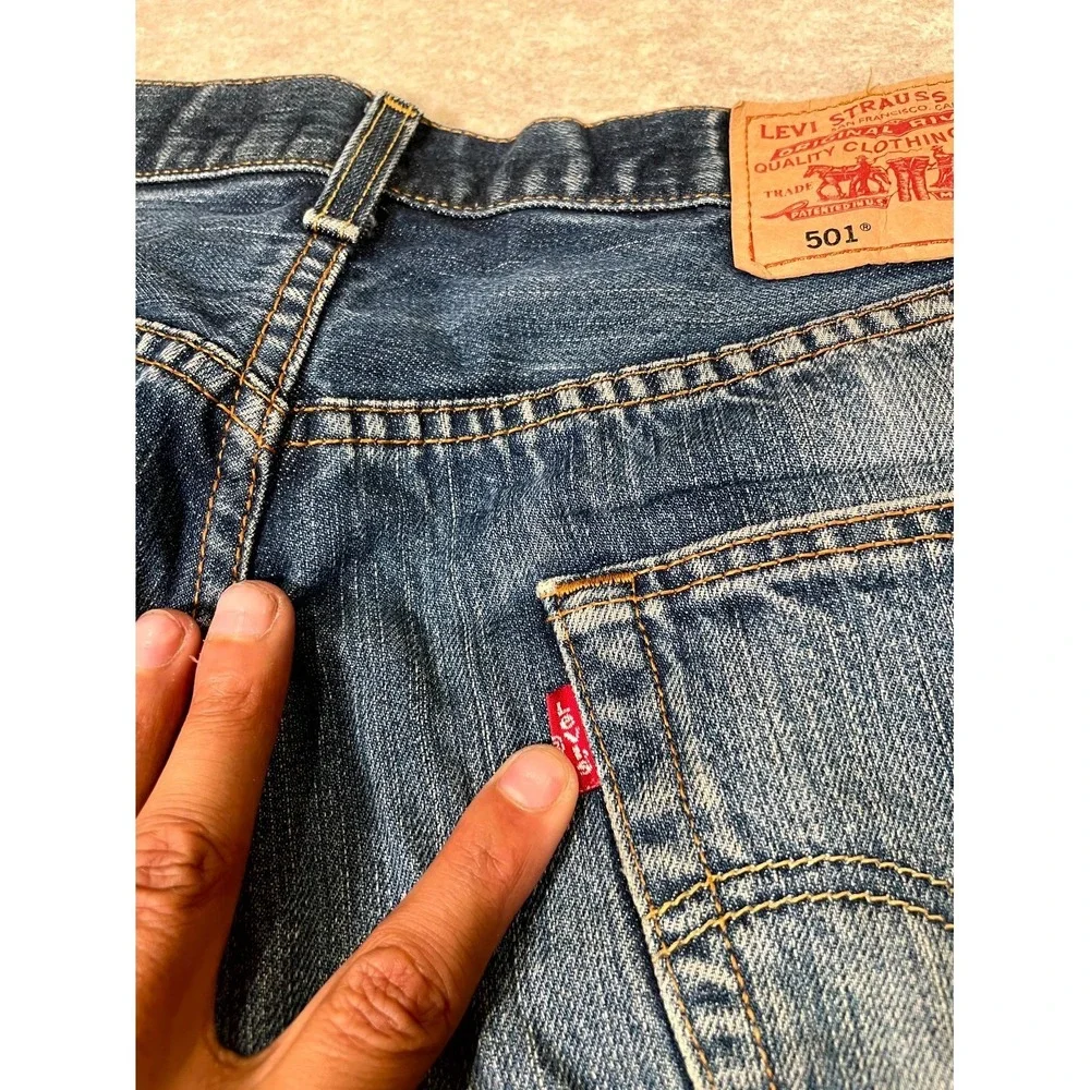 Levis 501 Original Fit‎ Straight Jeans Mens 36x34 Blue Denim Cotton Frayed Hem